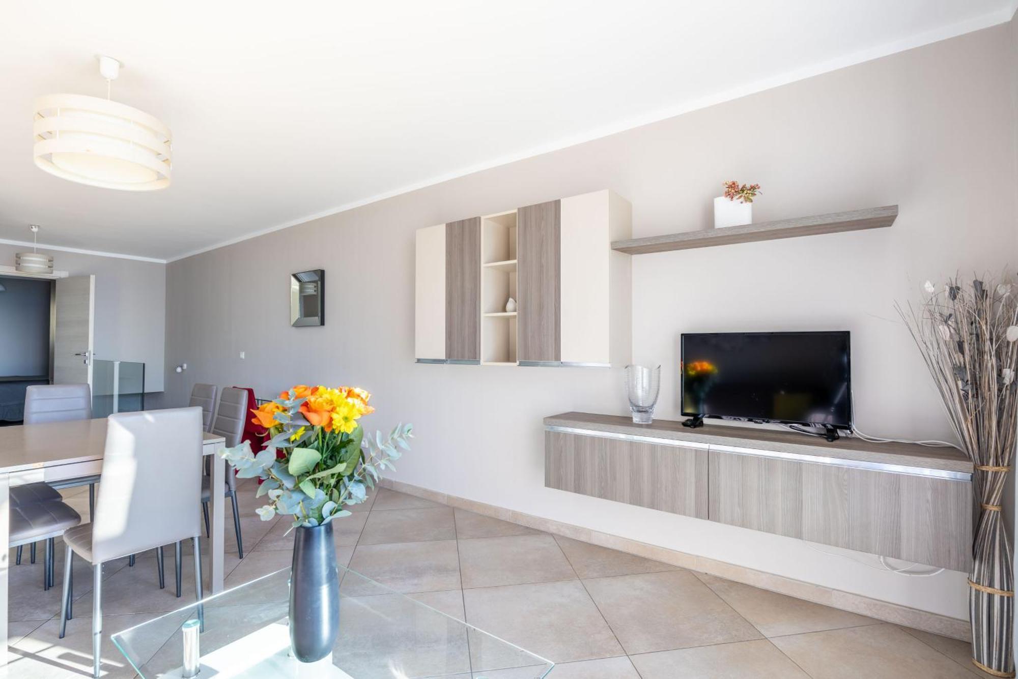Le Midi 8 By Estates Cannes Exterior foto