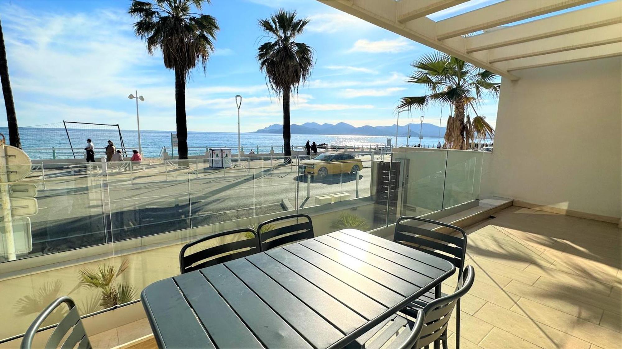 Le Midi 8 By Estates Cannes Exterior foto